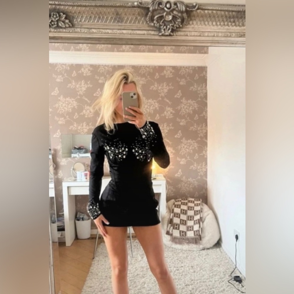 House of CB Anastasia